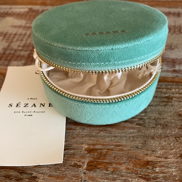 Sezane Jewelry Sezane Velvet Jewel Case Mint Green Poshmark